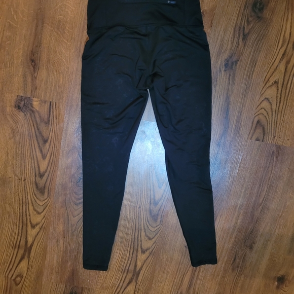 Adidas yoga pants size small, black with pocket - Picture 4 of 4